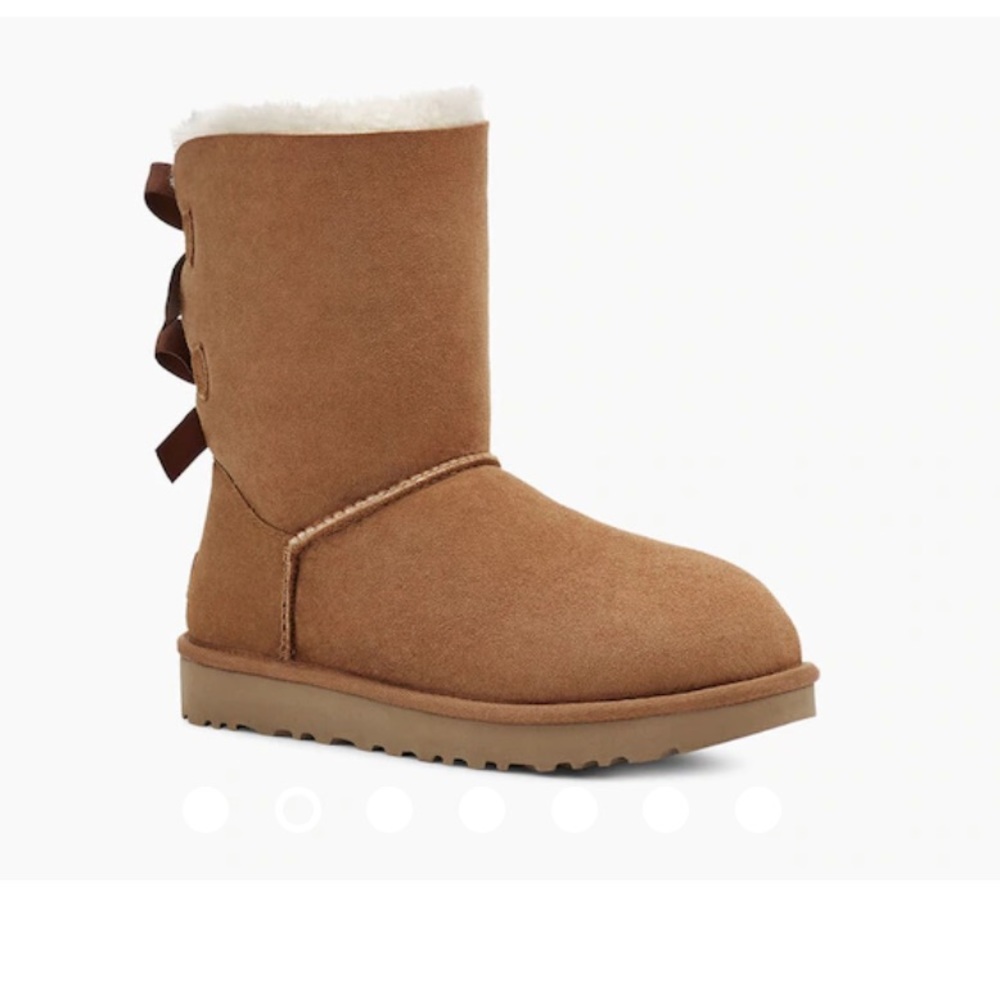 Women’s UGG BAILEY BOW SHORT CHESTNUT BOOTS